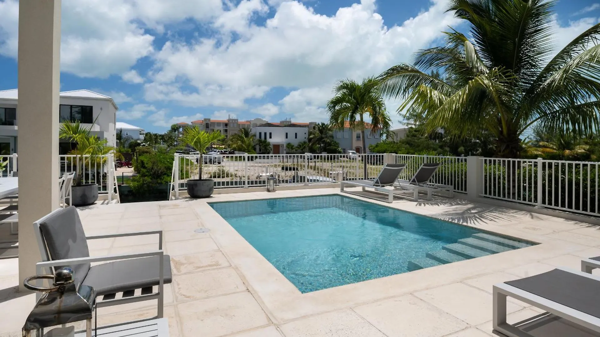 Villa De Marco Long Bay