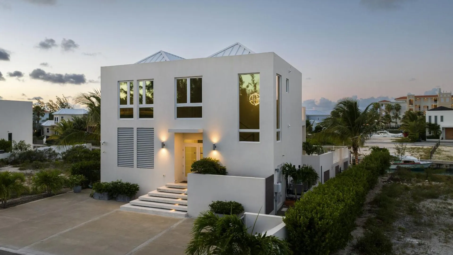 Villa De Marco Long Bay 0*,  Теркс и Кайкос