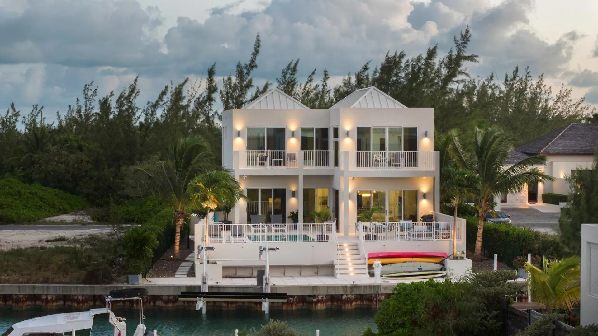 Villa De Marco Long Bay