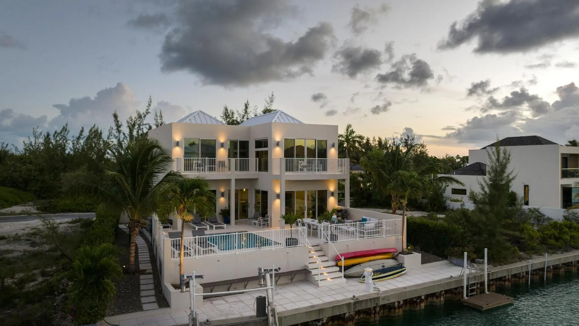 Villa De Marco Long Bay 0*,  Теркс и Кайкос